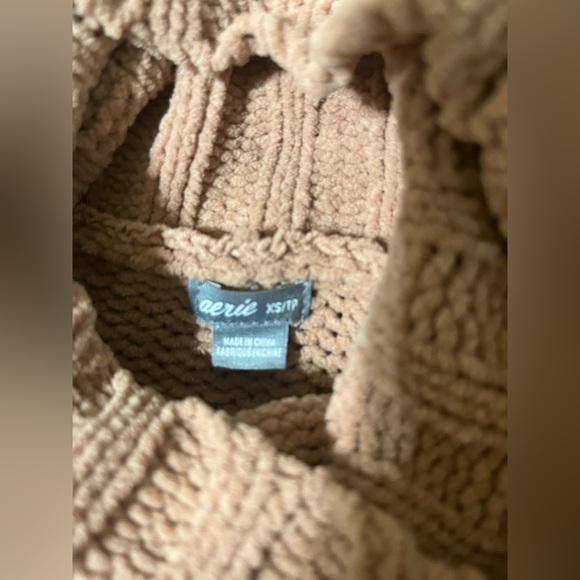 Aerie sweatshirt - Picture 2 of 2